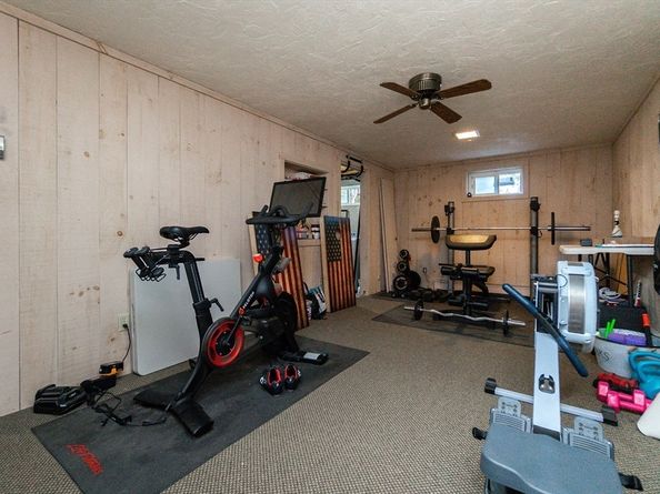 85 Gridley St, Quincy MA 02169