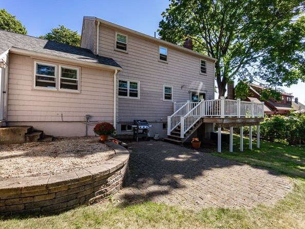 85 Gridley St, Quincy MA 02169