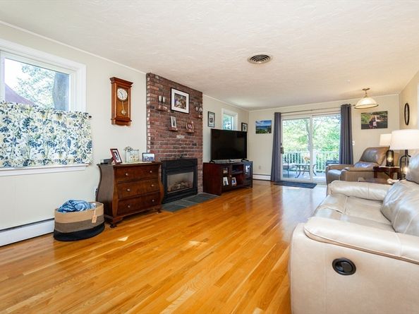 85 Gridley St, Quincy MA 02169