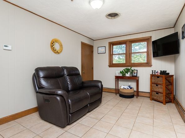 85 Gridley St, Quincy MA 02169