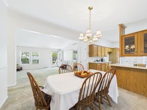 2608 Oak Point Dr, Middleboro MA 02346
