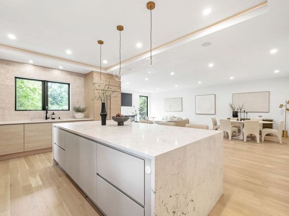 45 E Quinobequin Road, Newton MA 02468