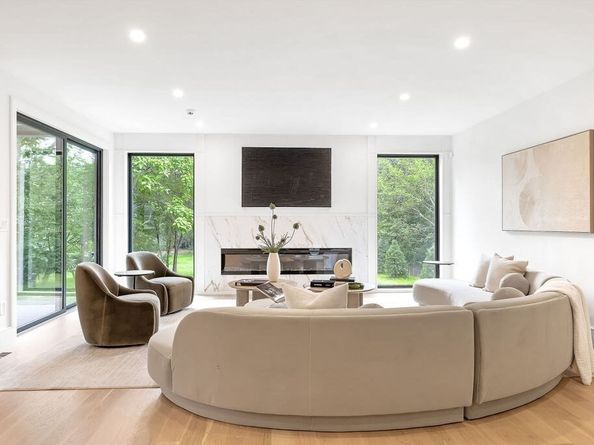 45 E Quinobequin Road, Newton MA 02468