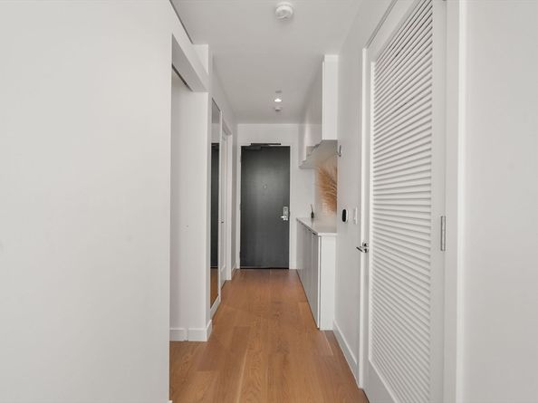 188 Brookline Ave 19G, Boston MA 02215