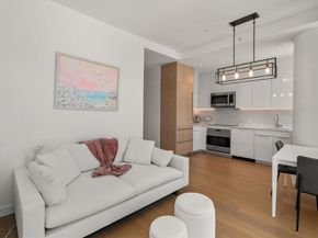 188 Brookline Ave 19G, Boston MA 02215