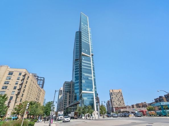 188 Brookline Ave 19G, Boston MA 02215