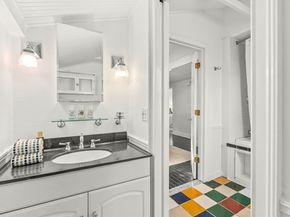992 Chestnut Street, Newton MA 02464