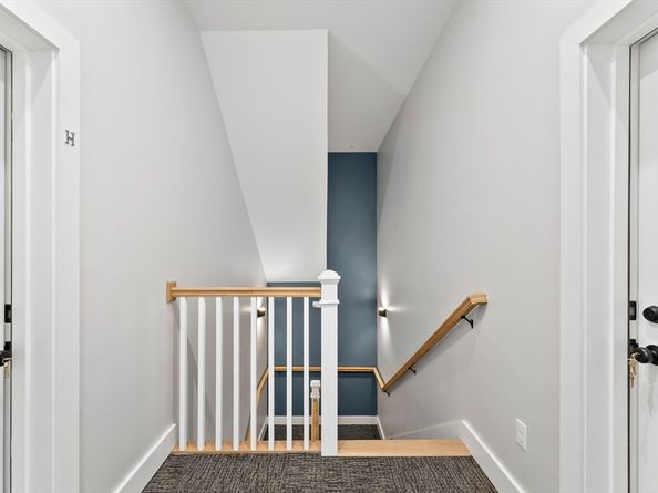 115-B Thurston St B, Somerville MA 02143