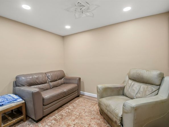 175 Armsby Road, Sutton MA 01590