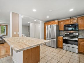 175 Armsby Road, Sutton MA 01590