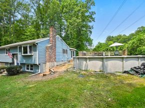 175 Armsby Road, Sutton MA 01590