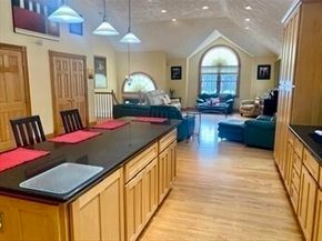 18 Baldwin Rd, Billerica MA 01821