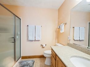 18 Baldwin Rd, Billerica MA 01821