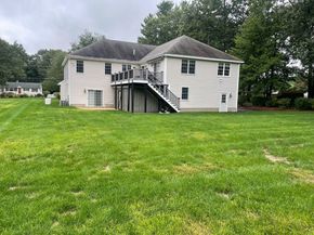 18 Baldwin Rd, Billerica MA 01821