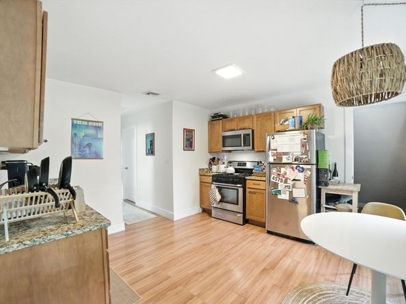 54 Wendell St, Cambridge MA 02138