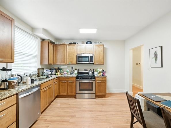 54 Wendell St, Cambridge MA 02138