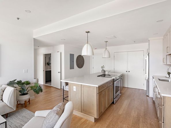 234 Causeway St 1108, Boston MA 02114