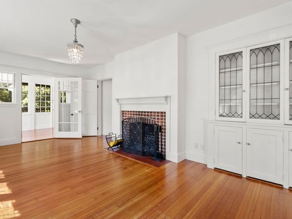 9-11 Hampden Street, Wellesley MA 02482