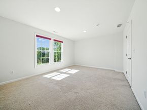5 Frostpane Ln 5, Hopkinton MA 01748
