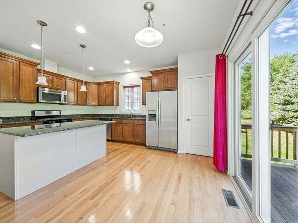 5 Frostpane Ln 5, Hopkinton MA 01748