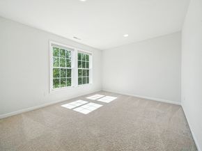 5 Frostpane Ln 5, Hopkinton MA 01748