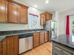 5 Frostpane Ln 5, Hopkinton MA 01748