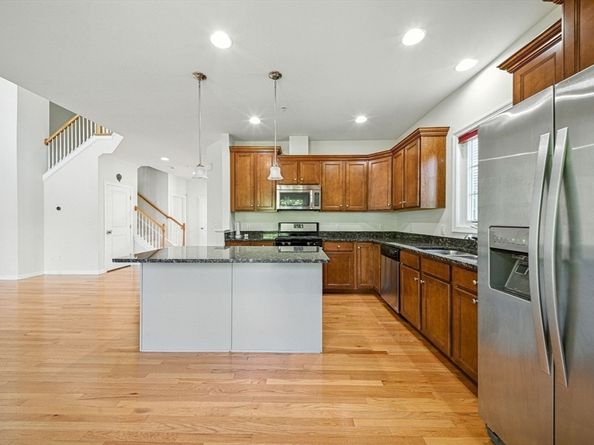 5 Frostpane Ln 5, Hopkinton MA 01748