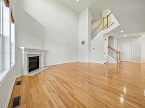 5 Frostpane Ln 5, Hopkinton MA 01748