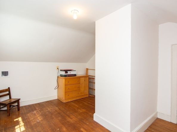 81 Prentice St, Waltham MA 02451