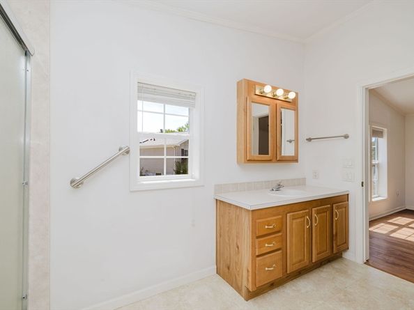 2602 Green St, Middleboro MA 02346