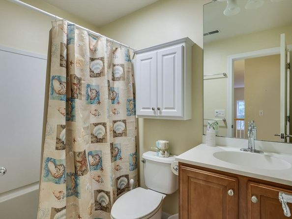 17 Maplewood, Plymouth MA 02360