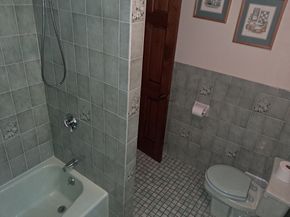 5 College Pond Dr, Danvers MA 01923