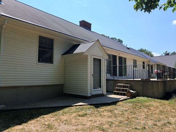 5 College Pond Dr, Danvers MA 01923