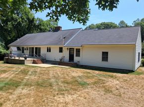 5 College Pond Dr, Danvers MA 01923