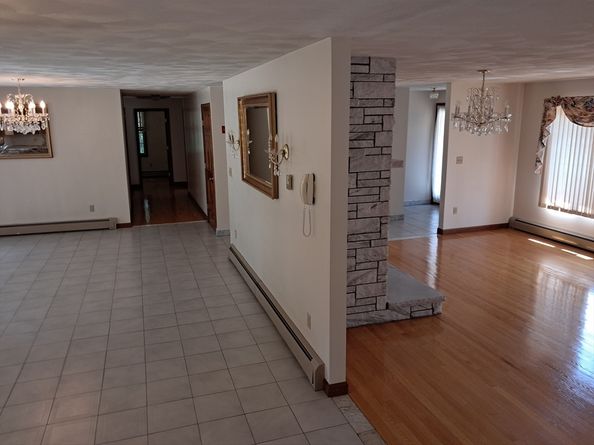 5 College Pond Dr, Danvers MA 01923