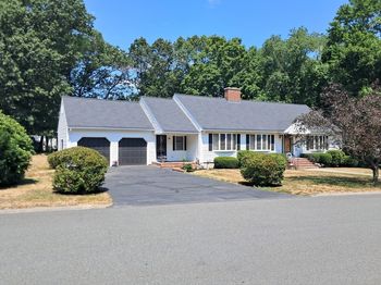 5 College Pond Dr