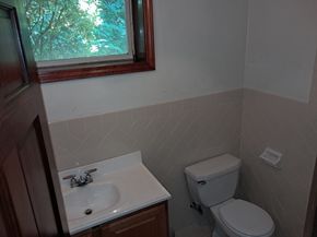 5 College Pond Dr, Danvers MA 01923