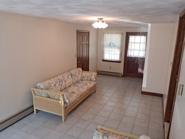5 College Pond Dr, Danvers MA 01923