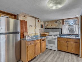 36 2nd St, Fitchburg MA 01420