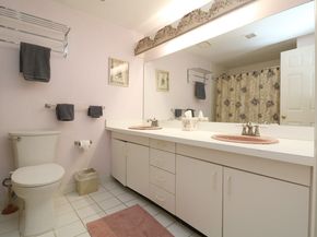 16 N Stone Mill Drive 1014, Dedham MA 02026