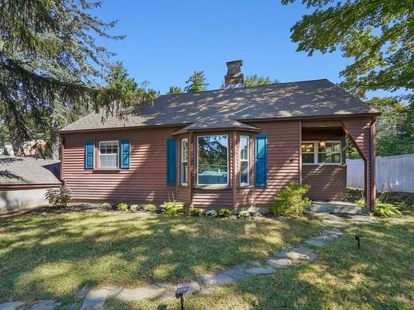 1337 Pleasant Street, Worcester MA 01602
