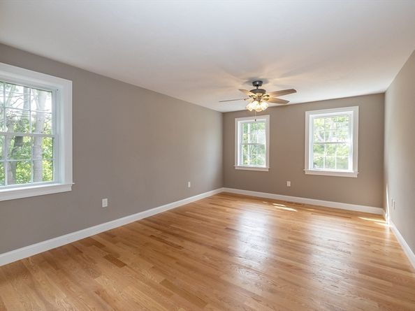 9 Boynton Lane, Billerica MA 01821