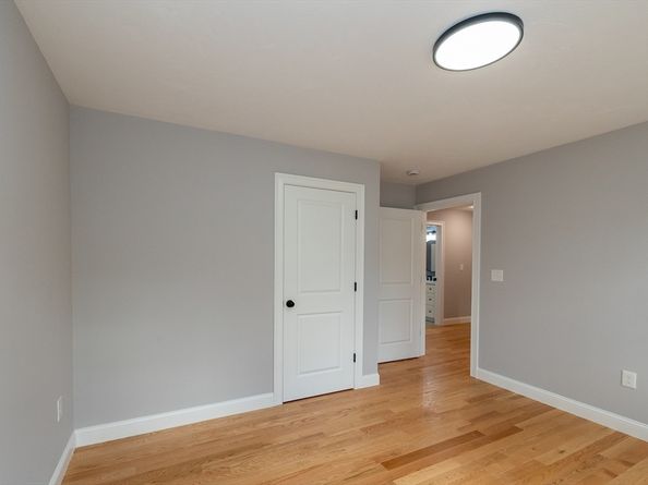 9 Boynton Lane, Billerica MA 01821