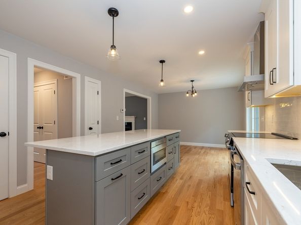 9 Boynton Lane, Billerica MA 01821