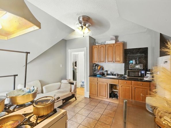23 E Cottage St, Boston MA 02125