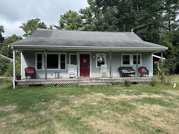 121 South St, East Bridgewater MA 02333