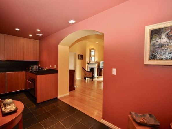 160 Commonwealth Ave 513, Boston MA 02116