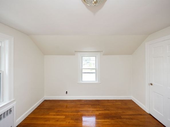 511 Lexington St, Waltham MA 02452