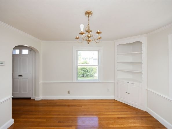 511 Lexington St, Waltham MA 02452