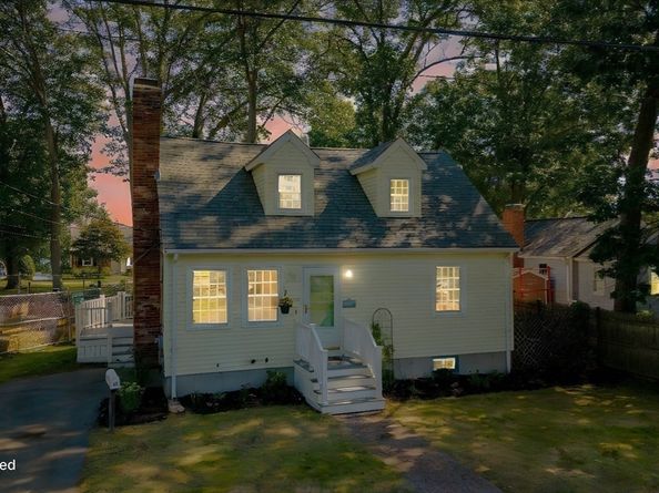 69 Whitney Ave, Framingham MA 01702